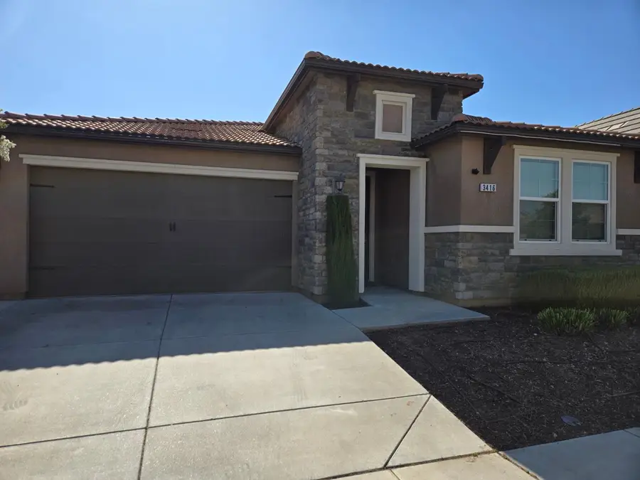 3416 Carmelita Avenue, Clovis, CA 93619 - #2