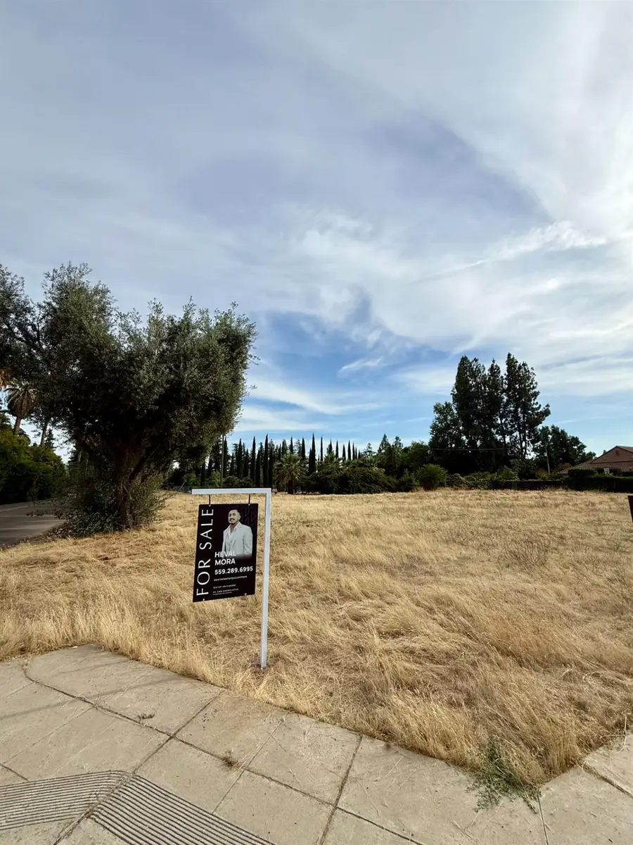 5386 E Orleans, Fresno, CA 93727 - #2