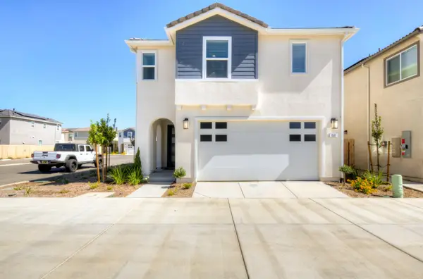 1527 Foxhill Lane, Clovis, CA 93619
