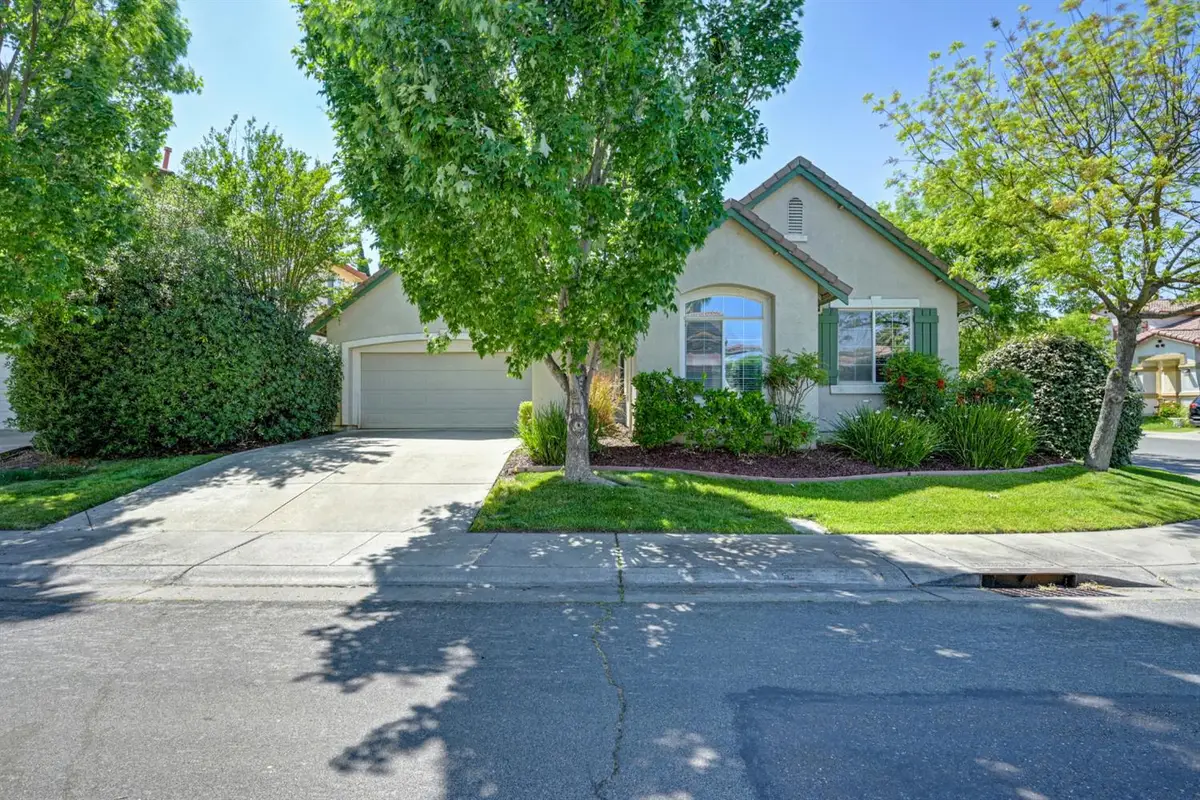 6 Carver Court, Sacramento, CA 95835 - #1