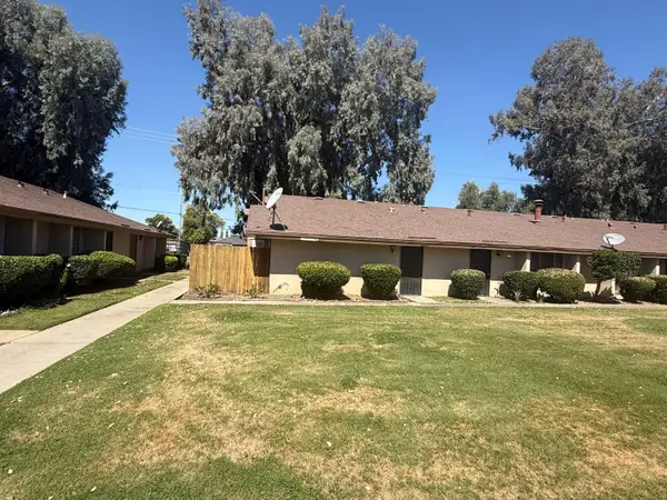 4654 N Chestnut Avenue #152, Fresno, CA 93726