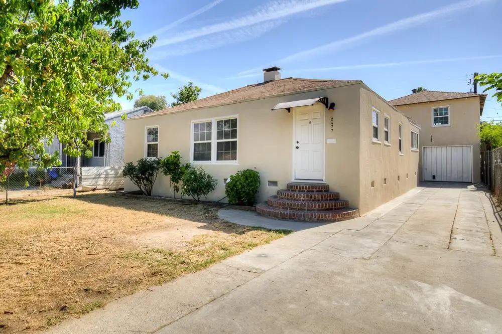 2477 S 9th Street, Fresno, CA 93725 - #1