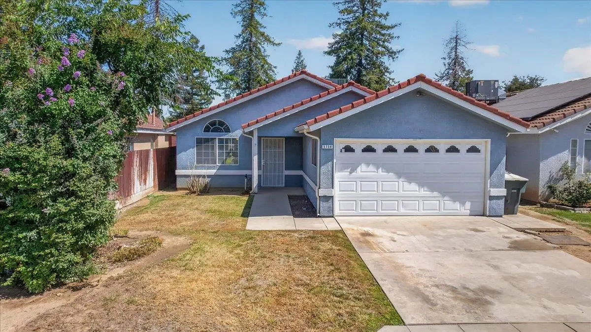 5754 W Tenaya Avenue, Fresno, CA 93722 - #1