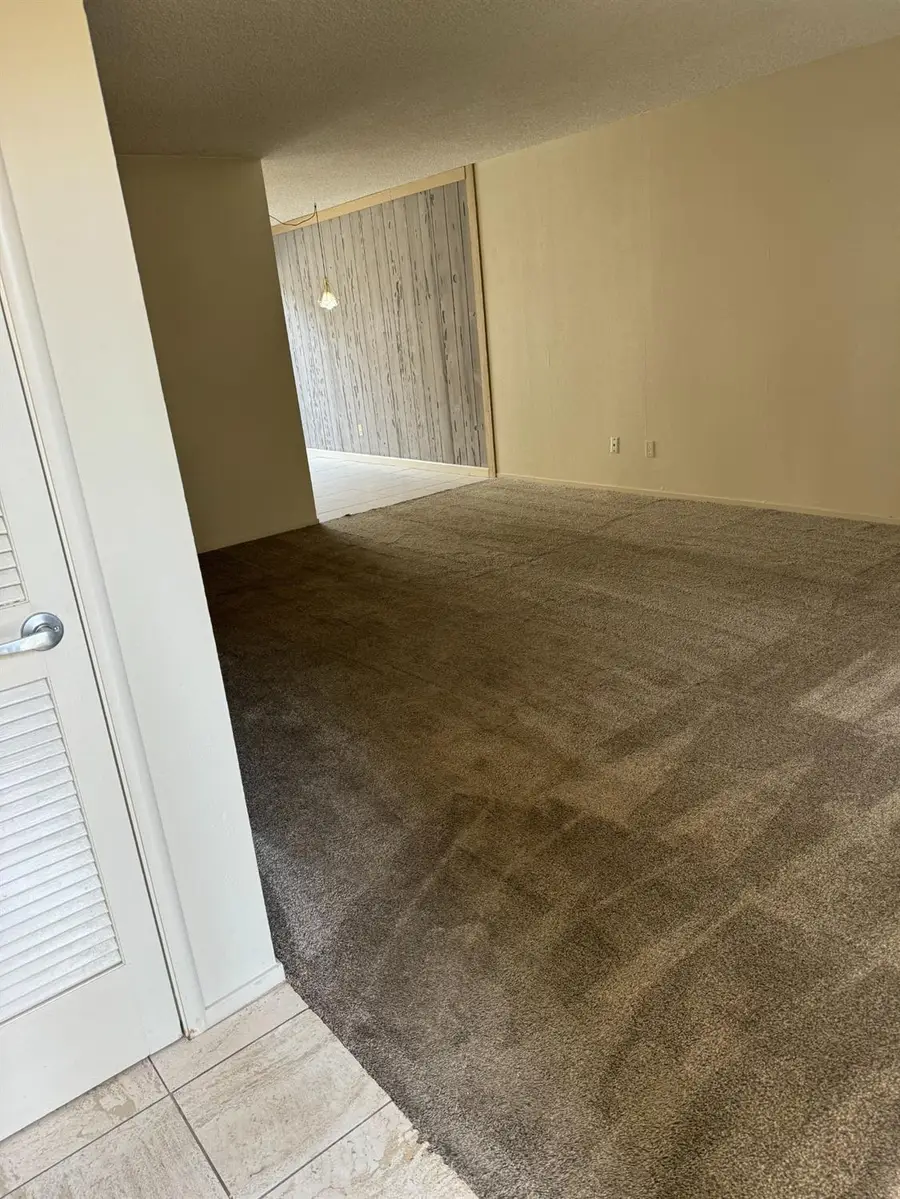 5085 N Wishon Avenue #18, Fresno, CA 93704 - #3