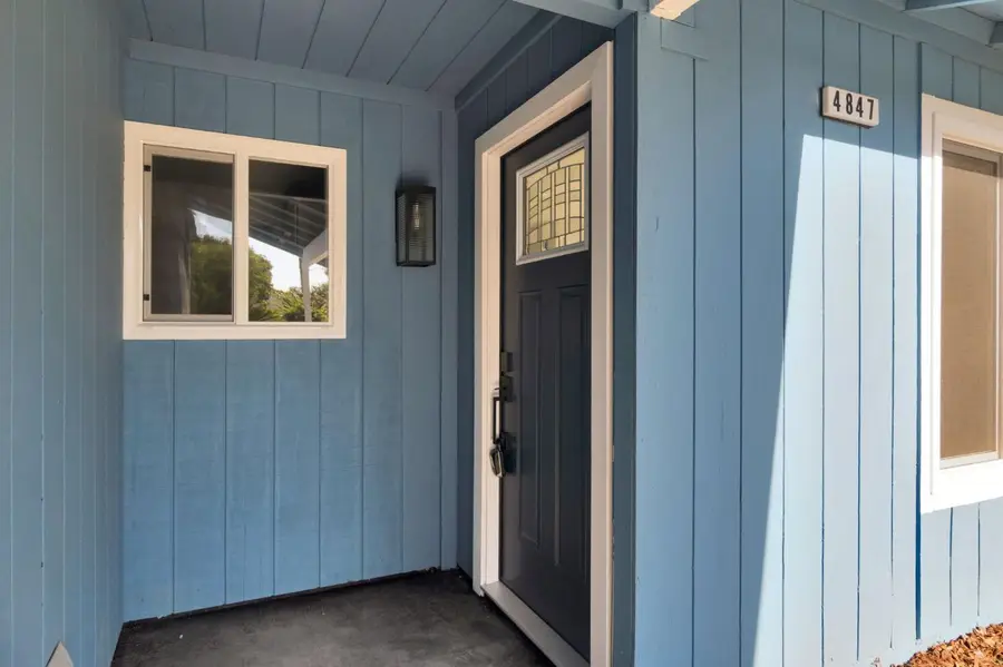4847 N Delbert Avenue, Fresno, CA 93722 - #3