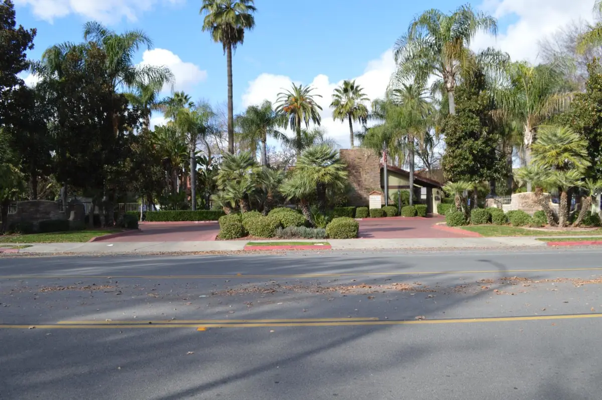 2881 E Huntington Boulevard #235, Fresno, CA 93721 - #1