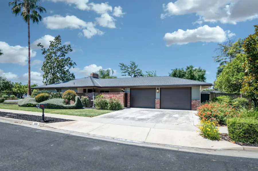 1326 W Escalon Avenue, Fresno, CA 93711 - #3
