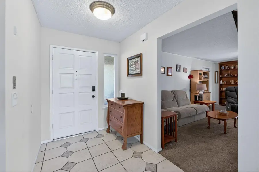 1581 Barstow Avenue, Clovis, CA 93611 - #3
