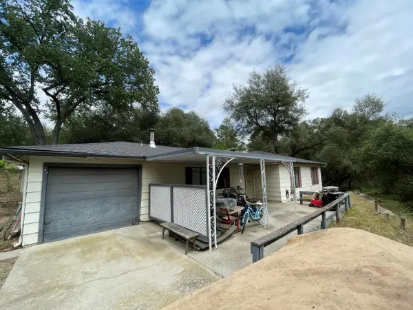 40341 Redbud Drive, Oakhurst, CA 93644