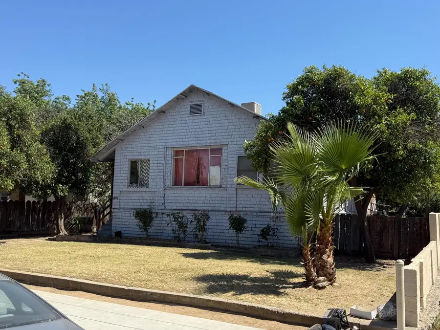 2954 E Illinois Avenue, Fresno, CA 93701 - #3