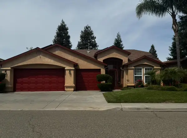 876 Royal Drive, Madera, CA 93637