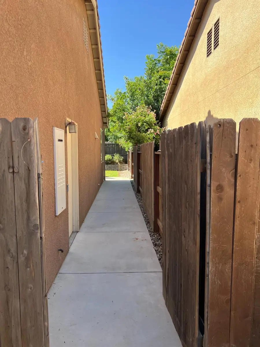 3742 Wrenwood Avenue, Clovis, CA 93619 - #3
