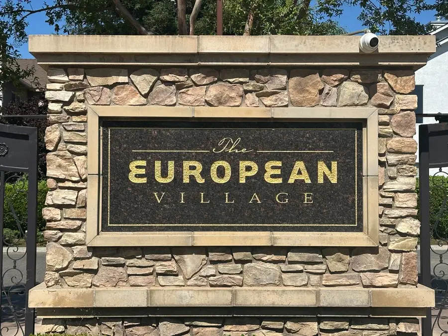 43 W Bohemia Lane, Clovis, CA 93619 - #3