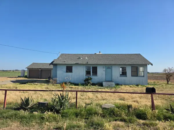 8498 Iona Avenue, Hanford, CA 93230