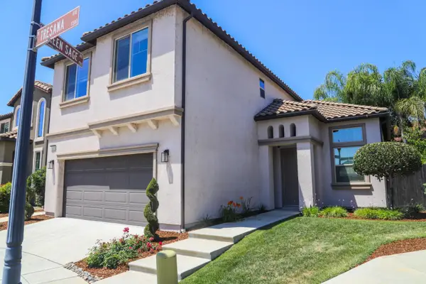 11333 N Tresana Avenue, Fresno, CA 93730