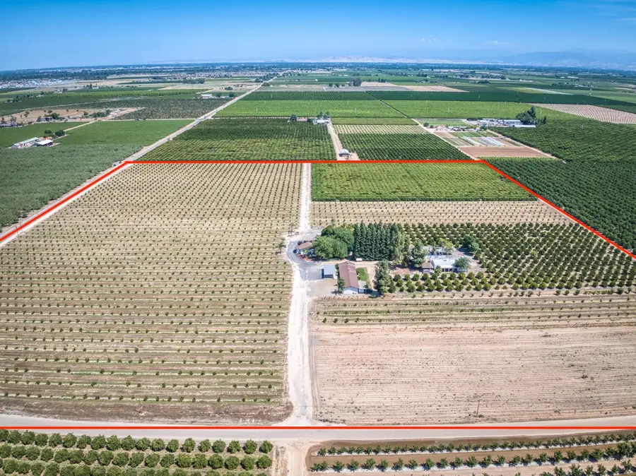 7126 E Muscat Avenue, Fresno, CA 93725 - #3