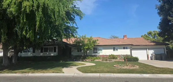 1636 W Vartikian Avenue, Fresno, CA 93711