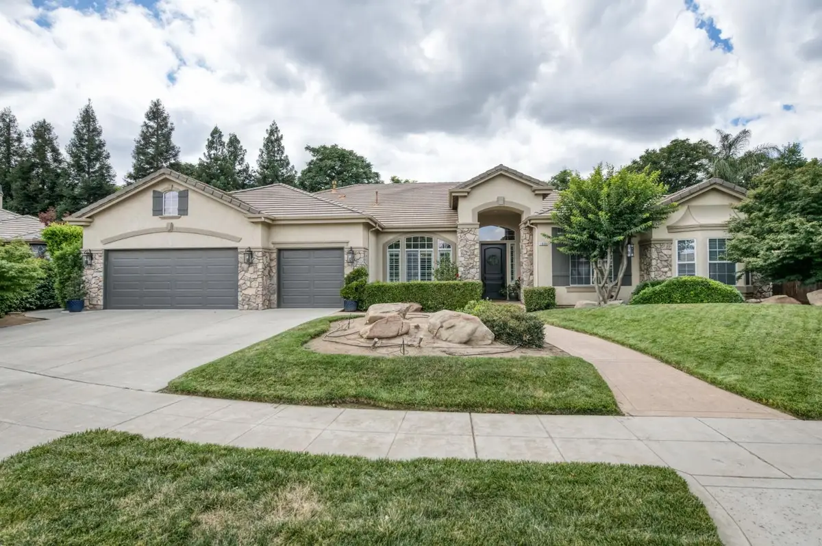 1026 N Cherry Lane, Clovis, CA 93611 - #1