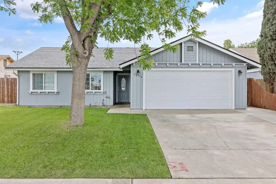 1035 Michelle Court, Hanford, CA 93230 - #3