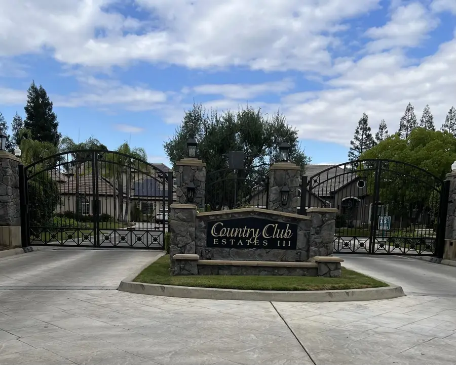 10532 N Medinah Circle, Fresno, CA 93730 - #2