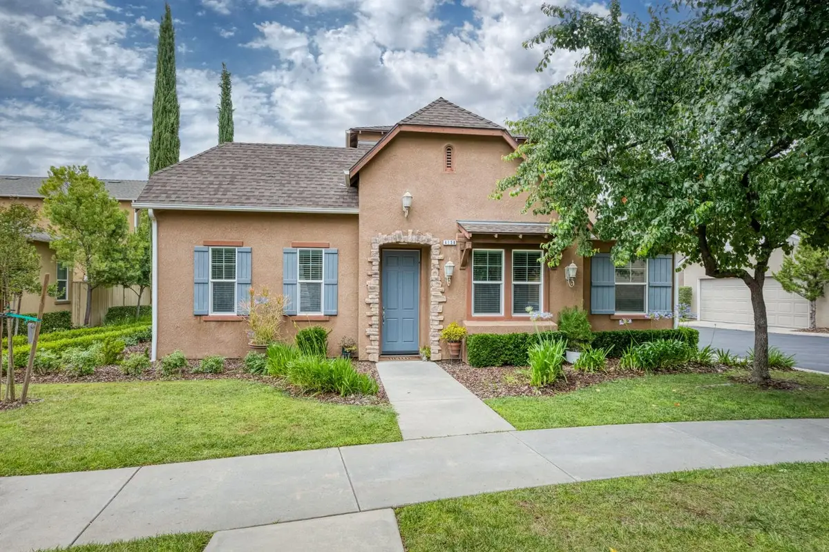 4158 Trenton Avenue, Clovis, CA 93619 - #1