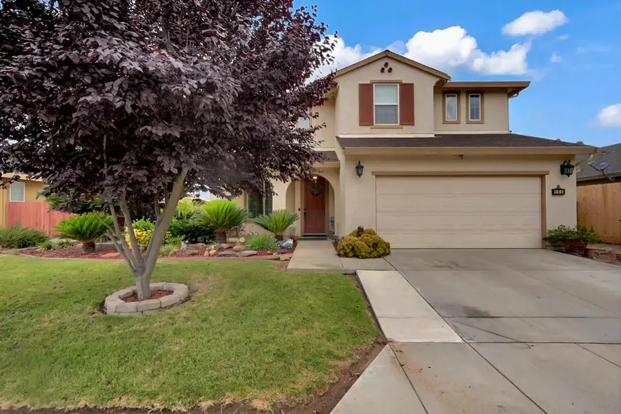 105 Pine Street, Chowchilla, CA 93610 - #2