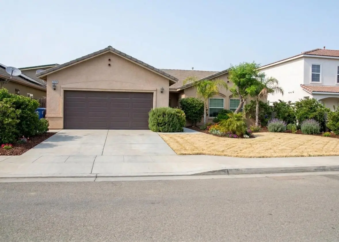 2876 W Indiana Avenue, Caruthers, CA 93609 - #1