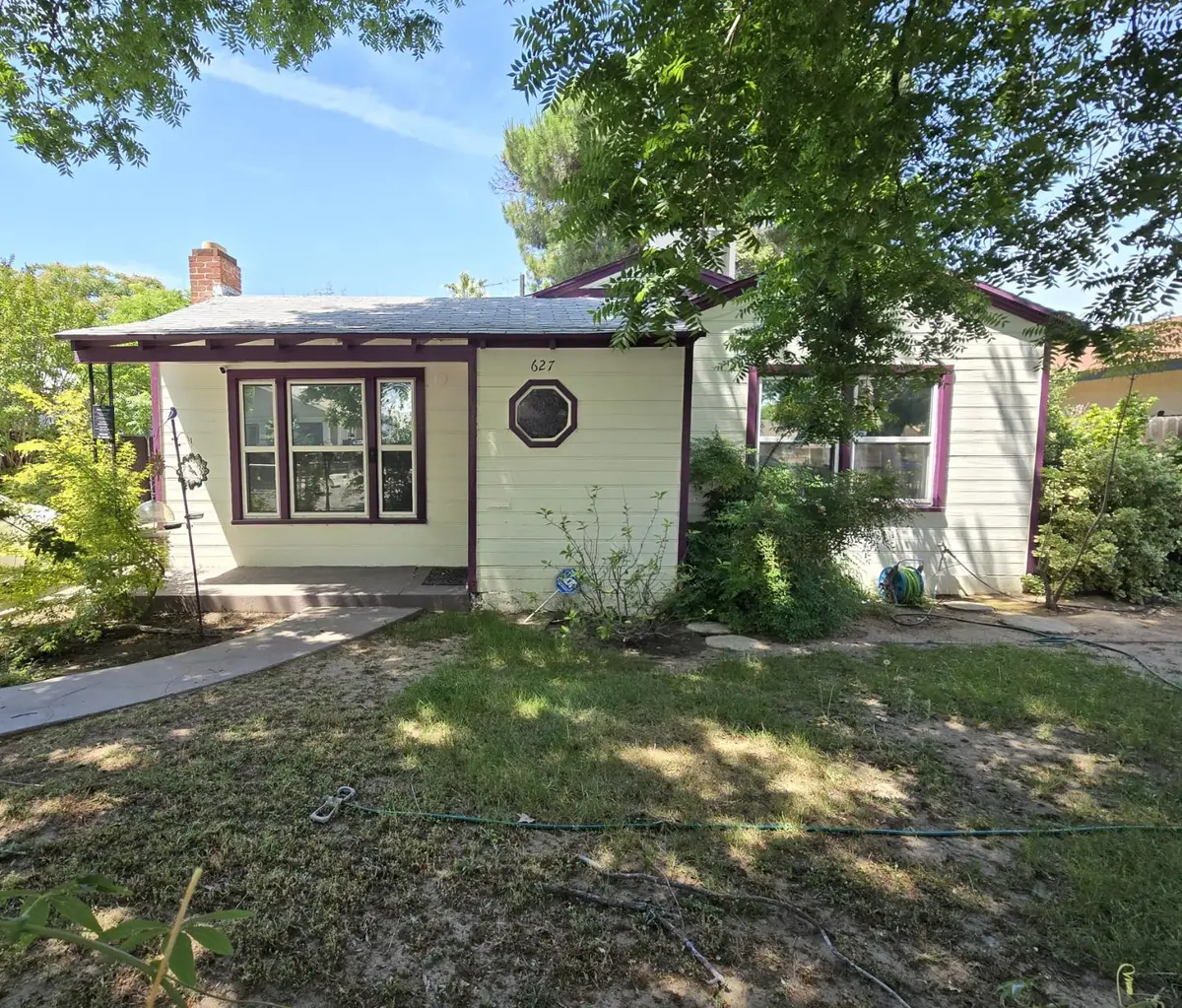 627 N Poplar Avenue, Fresno, CA 93728 - #1