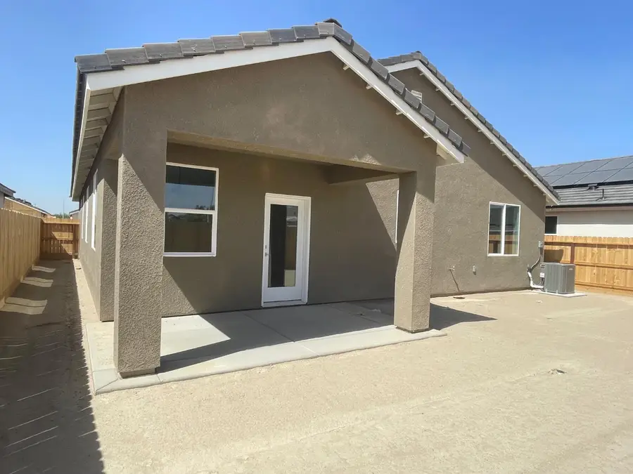 16259 West David Ave, Kerman, CA 93630 - #2