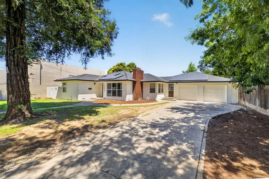 3245 E Gettysburg Avenue, Fresno, CA 93726 - #2