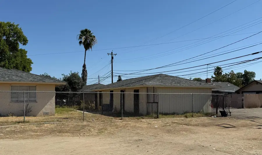 3413 E Normal Avenue, Fresno, CA 93703 - #3