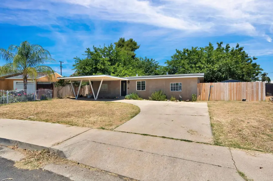 1714 E Metzler Drive, Sanger, CA 93657 - #3
