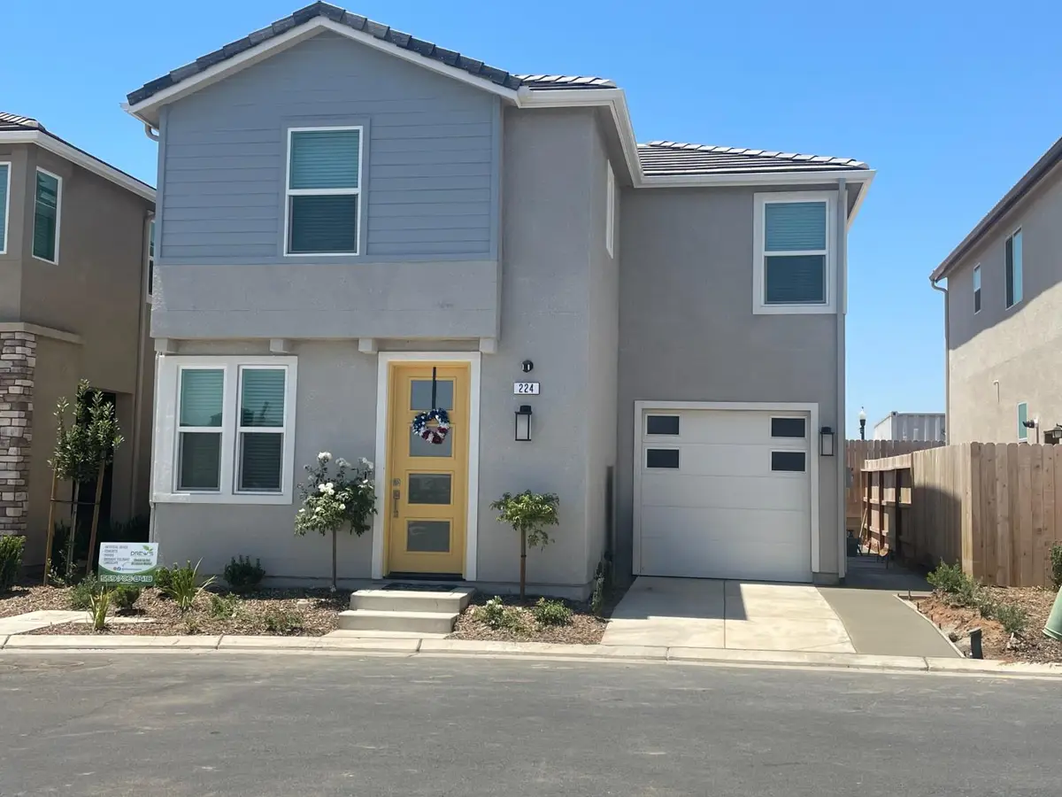 224 Arbor Drive S, Madera, CA 93636 - #1
