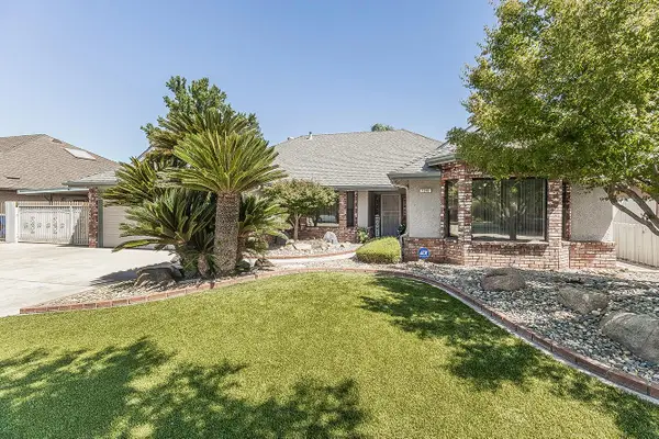 1316 W Palo Alto, Fresno, CA 93711