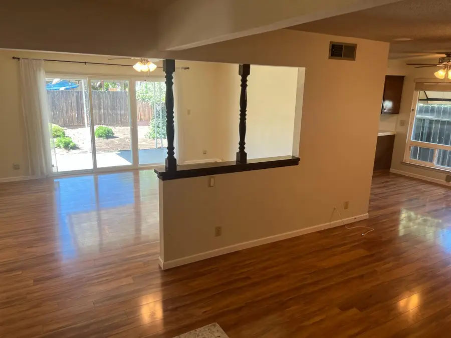 1572 E Sierra Avenue, Fresno, CA 93710 - #3