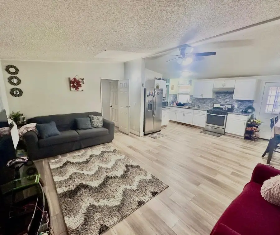 2575 S Willow Avenue #15, Fresno, CA 93725 - #3