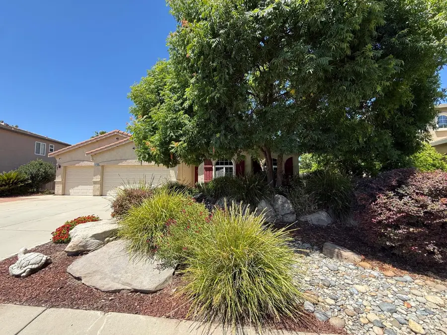 9190 Hunters Creek Way, Chowchilla, CA 93610 - #2