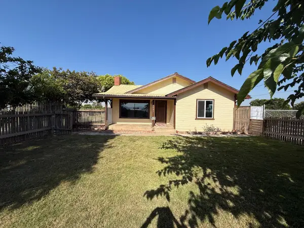 8897 Jacobs Avenue, Orange Cove, CA 93646