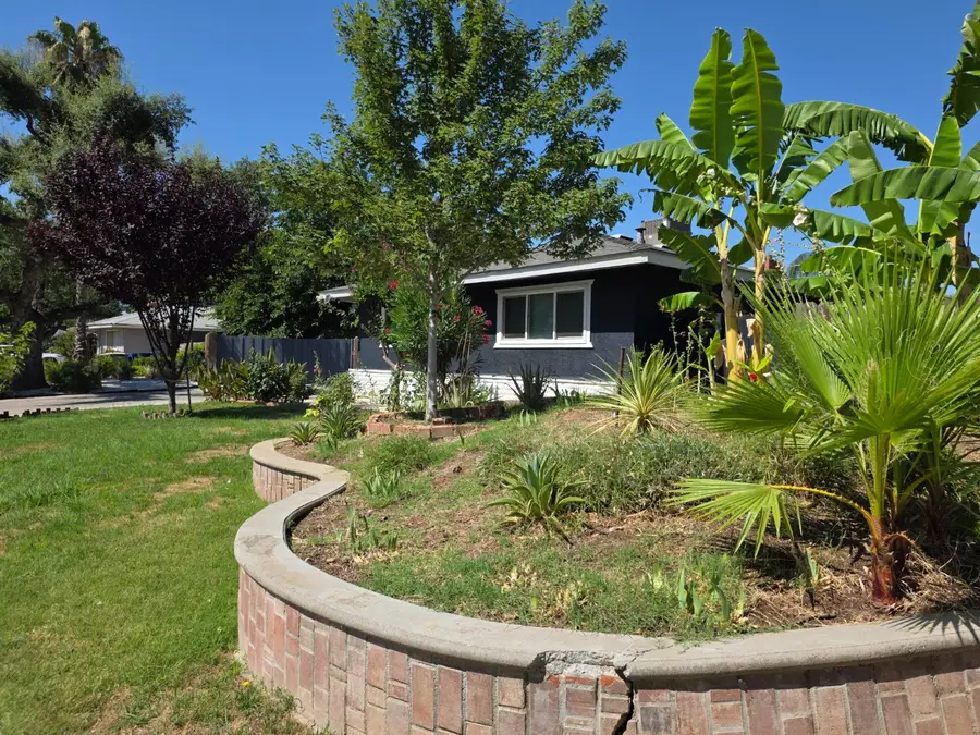 4857 N West Avenue, Fresno, CA 93705 - #2