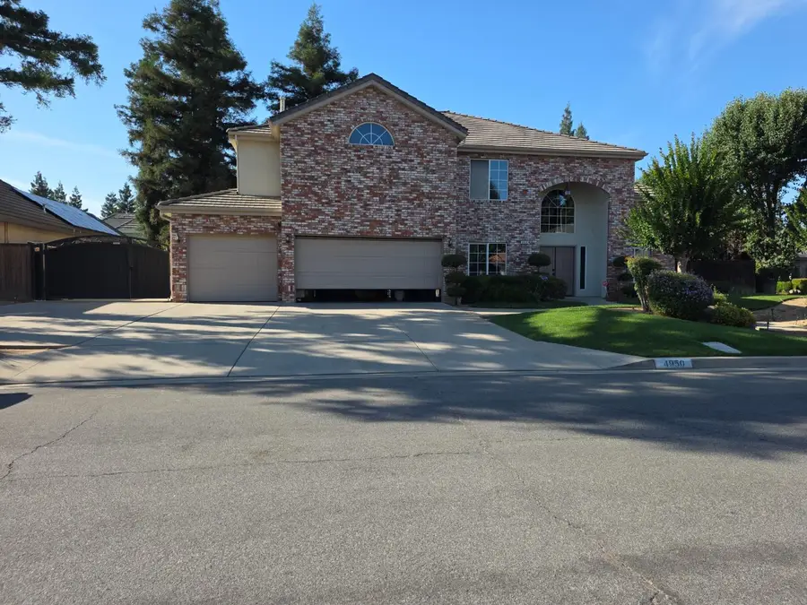 4950 W Minarets Avenue, Fresno, CA 93722 - #3