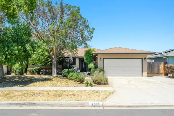 2564 E Los Altos Avenue, Fresno, CA 93710