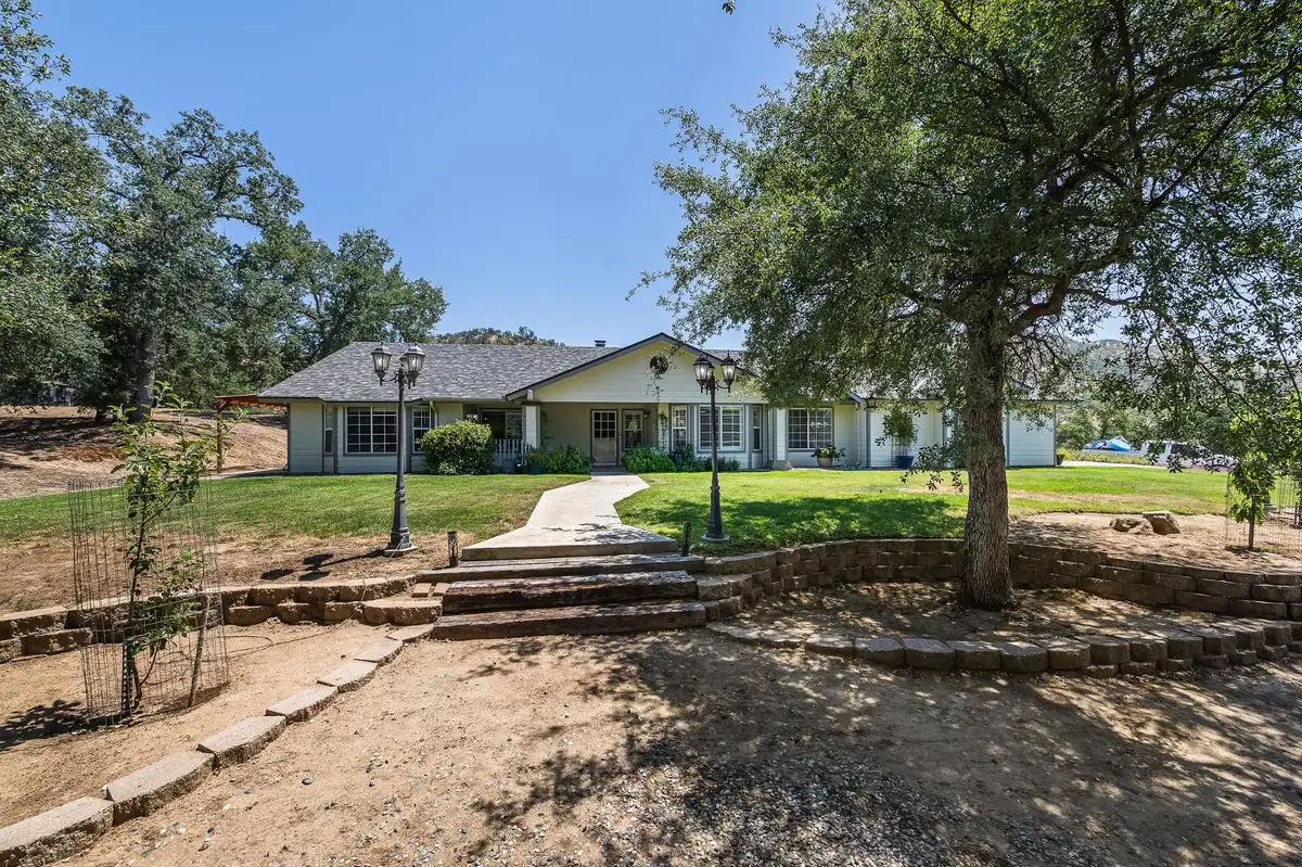 21965 Oak Hill Lane, Clovis, CA 93619 - #1