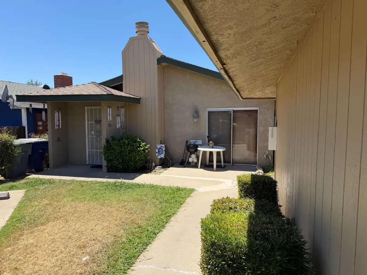 4053 N Feland Avenue, Fresno, CA 93722 - #1