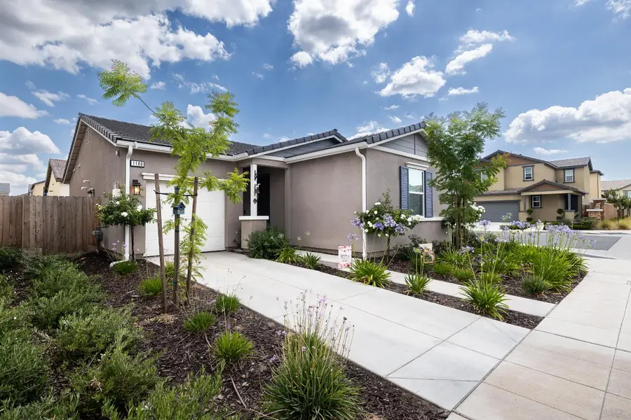 1180 Blue Oak Lane W, Madera, CA 93636 - #2