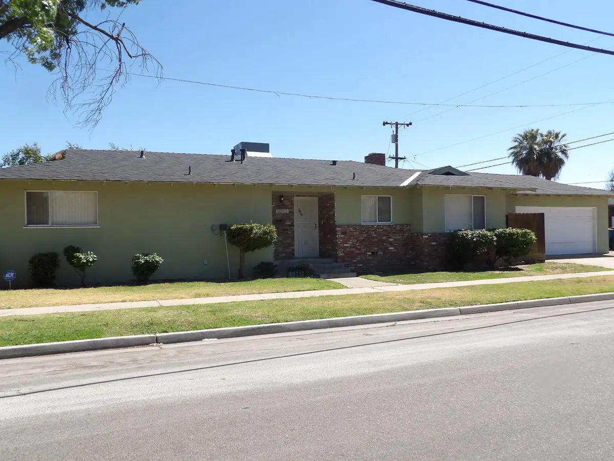 3724 E Griffith Way, Fresno, CA 93726 - #1