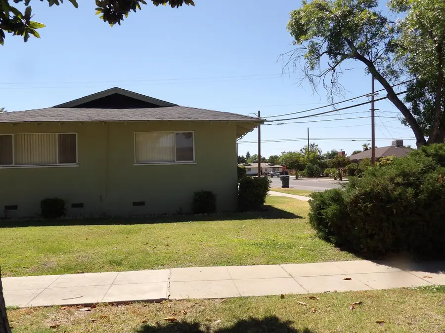 3724 E Griffith Way, Fresno, CA 93726 - #2