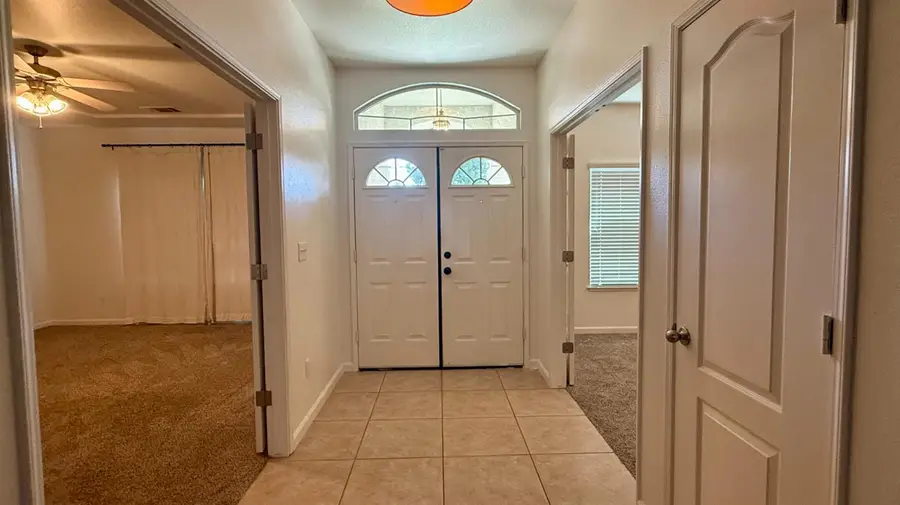 1548 W Hampton Circle, Hanford, CA 93230 - #2