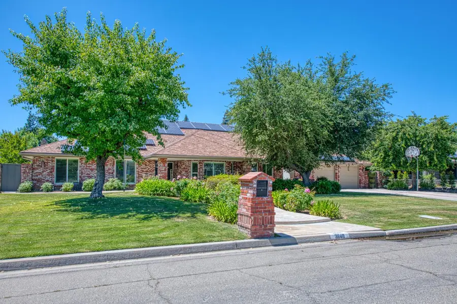 3848 W Alluvial Avenue, Fresno, CA 93711 - #2