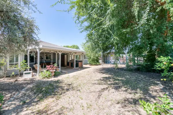 36837 Berkshire Drive, Madera, CA 93636