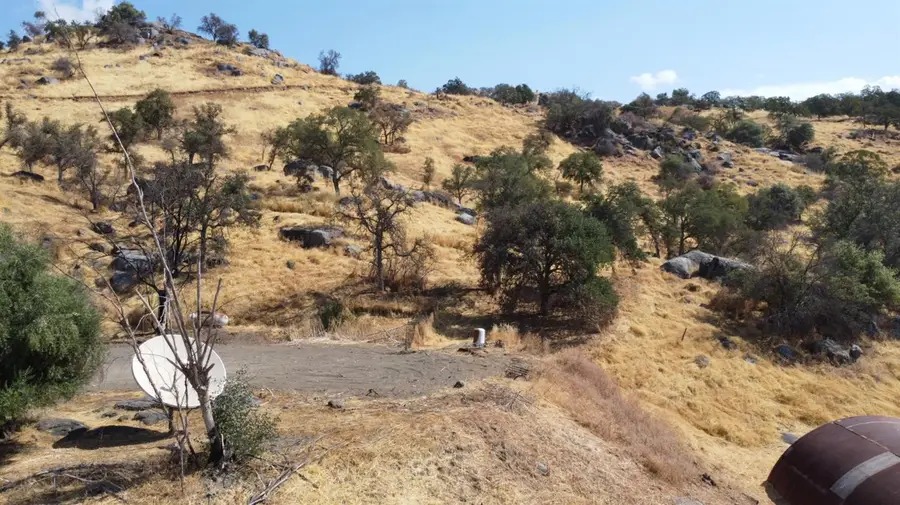38938 Pepperweed Road, Yokuts Valley, CA 93675 - #3